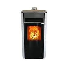 Poêle à granulés moderne avec une vitre laissant voir des flammes.